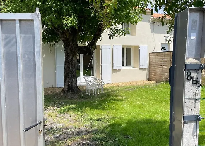 Le De Julia Saint-Laurent-de-Medoc